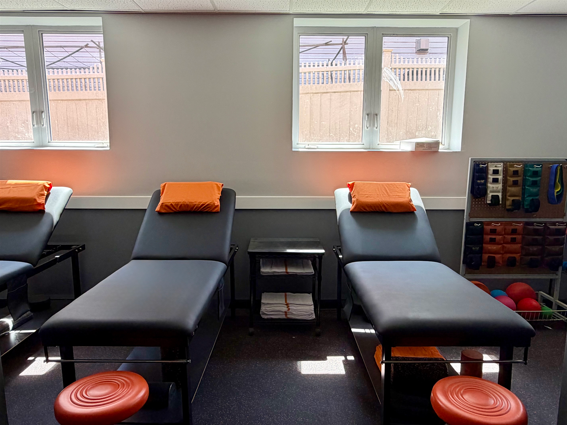 Staten Island Physical Therapy Exercise Tables